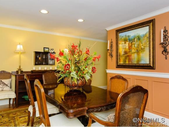 556 Crowfields Lane - Photo 6