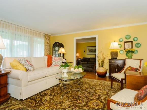 556 Crowfields Lane - Photo 9