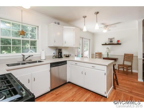10 Clearbrook - Photo 10