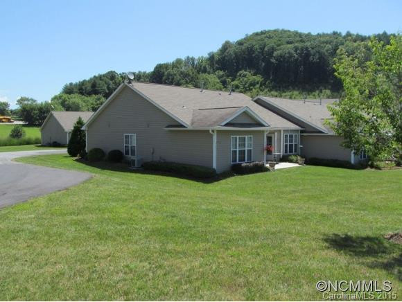 305 CASTLE CREEK DRIVE