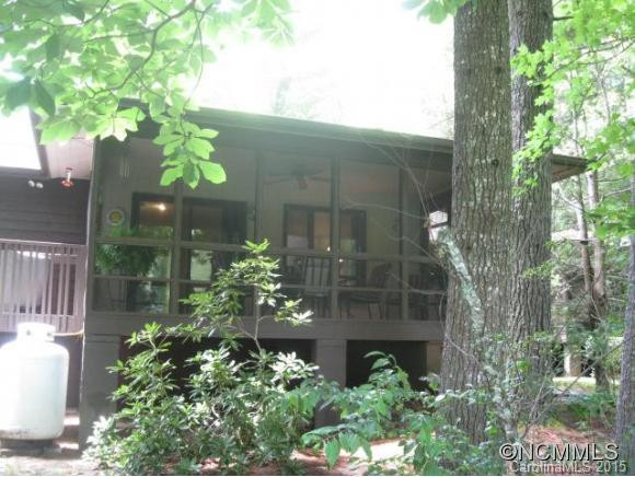 346 Surrey Lane - Photo 2