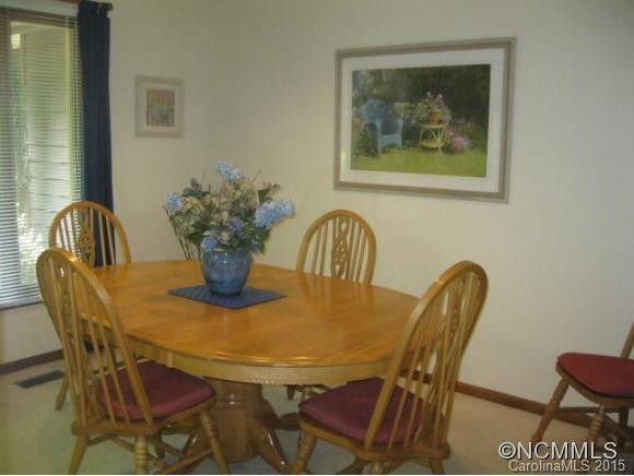 346 Surrey Lane - Photo 10