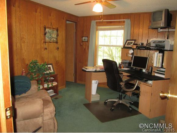 8 Naomi Drive - Photo 11