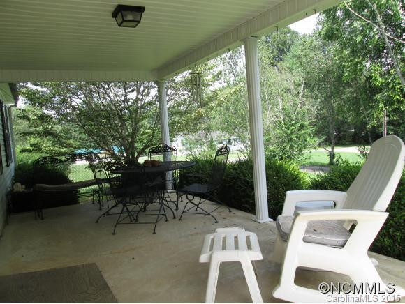8 Naomi Drive - Photo 15