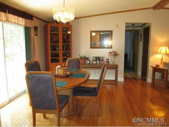 8 Naomi Drive - Photo 4