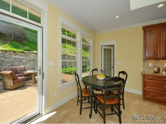 504 CLAREMONT  DRIVE - Photo 11