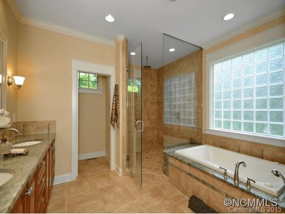 504 CLAREMONT  DRIVE - Photo 15