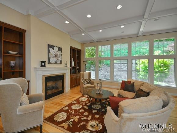 504 CLAREMONT  DRIVE - Photo 6