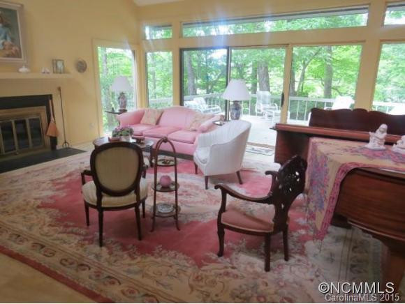 357 Campbell Drive - Photo 2