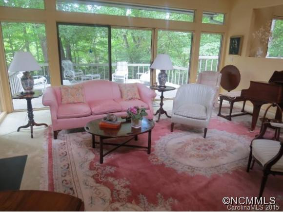 357 Campbell Drive - Photo 3