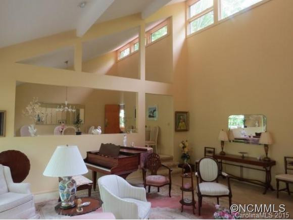 357 Campbell Drive - Photo 4