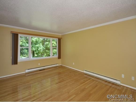 21 APPLE LANE - Photo 2