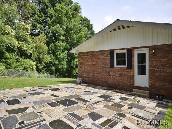 21 APPLE LANE - Photo 15