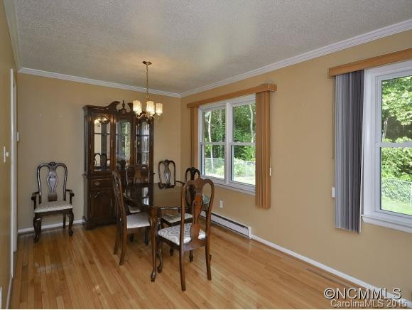 21 APPLE LANE - Photo 4