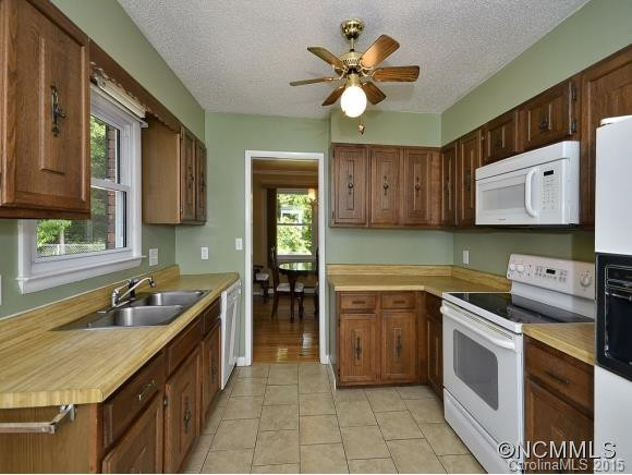 21 APPLE LANE - Photo 6