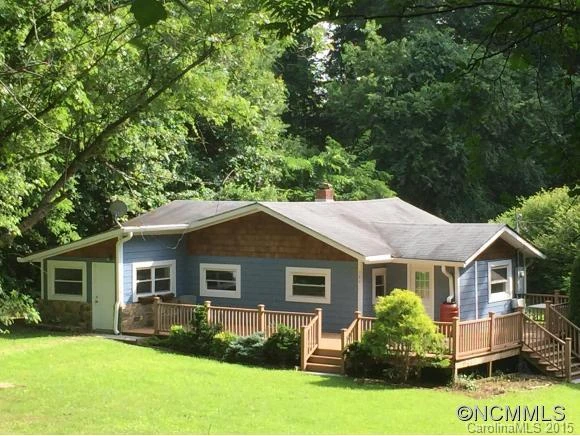 389 Chunns Cove Road