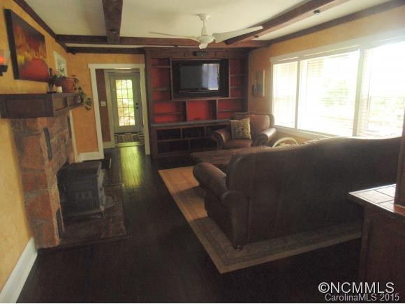1832 Upper Ridgewood Blvd - Photo 9