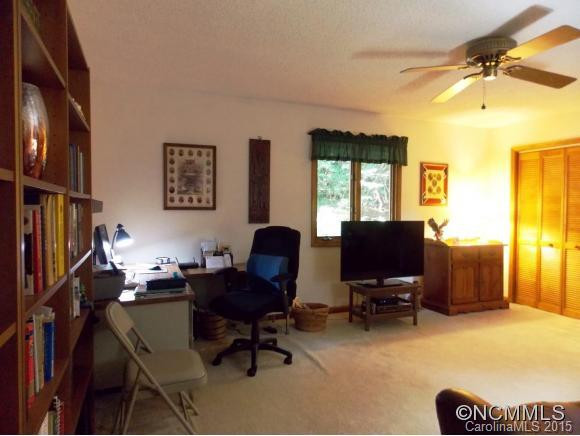 60 Dotsuwa Court - Photo 10
