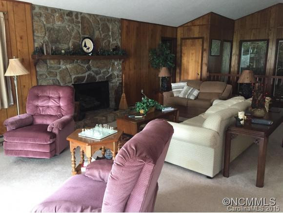 1065 Oakridge Lane - Photo 3