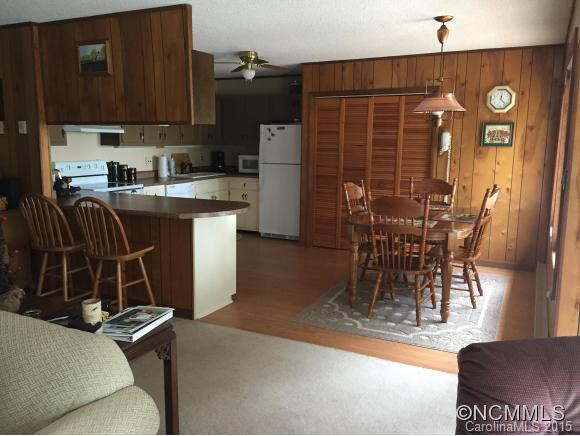 1065 Oakridge Lane - Photo 4