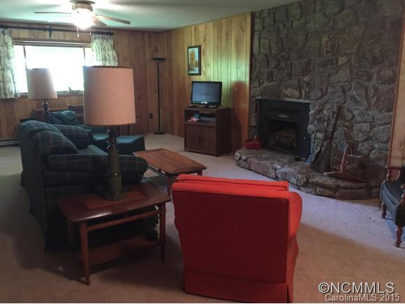 1065 Oakridge Lane - Photo 6