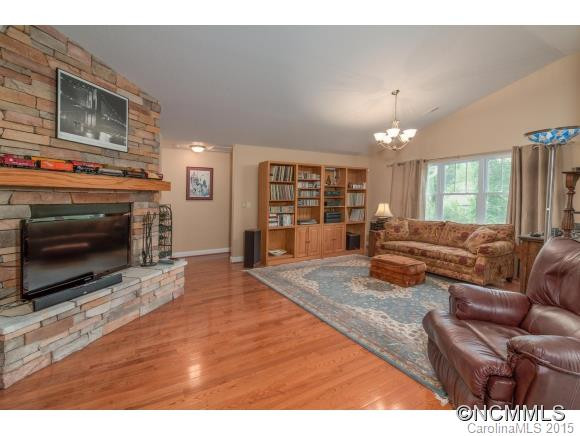 104 Fox Trot Path - Photo 3