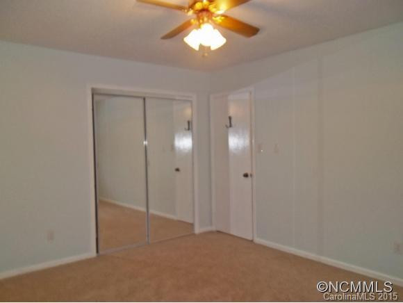 4 Maple Leaf Drive - Photo 15