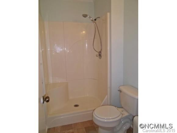 4 Maple Leaf Drive - Photo 16