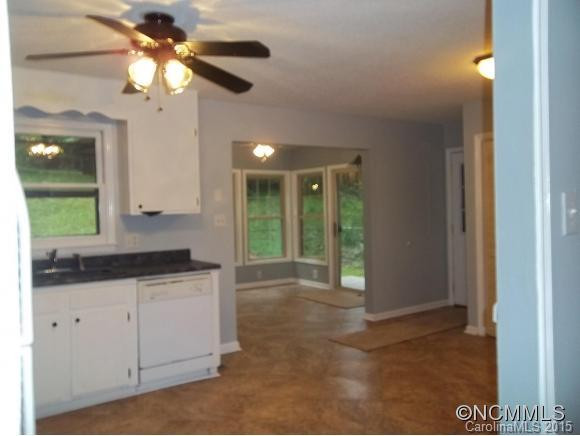 4 Maple Leaf Drive - Photo 7