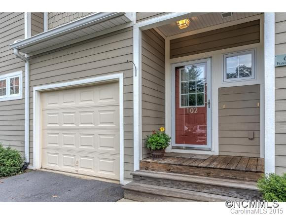 64 Foxden Drive #102