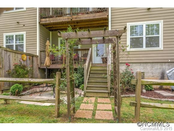 64 Foxden Drive #102 - Photo 23