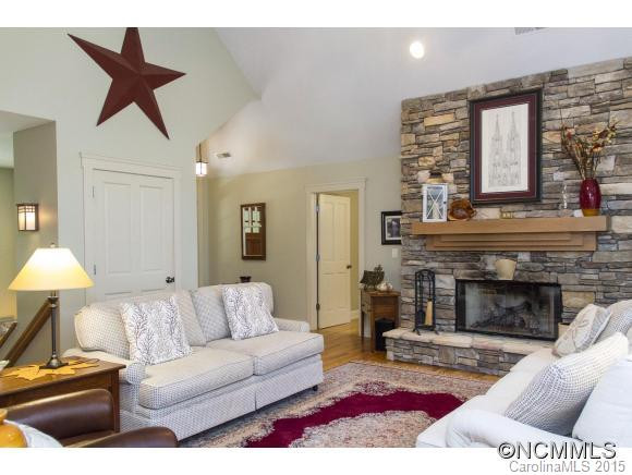 334 E. Sondley Dr - Photo 4