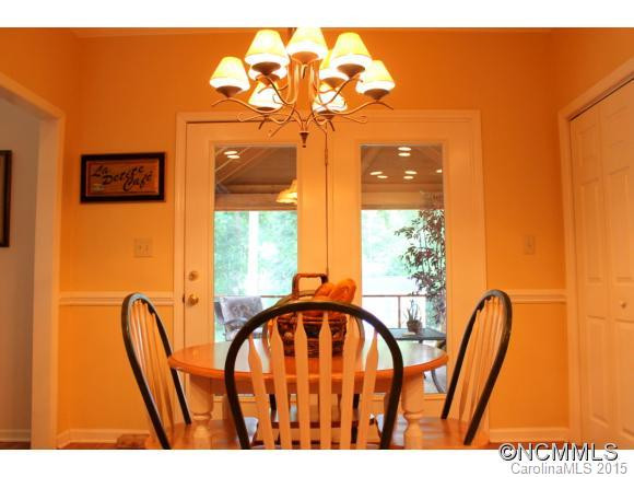 223 General Griffith Circle - Photo 12