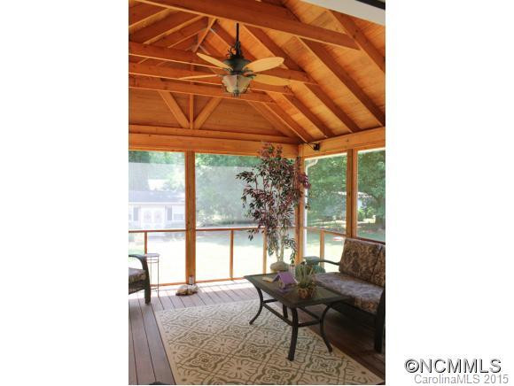 223 General Griffith Circle - Photo 13