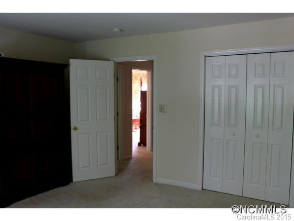 223 General Griffith Circle - Photo 19