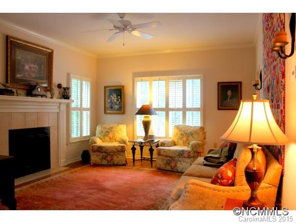 223 General Griffith Circle - Photo 5