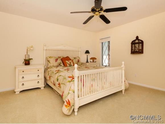 1603 Fleetwood PL - Photo 16