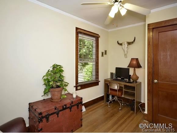 1047 Hebron Road - Photo 11