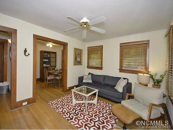 1047 Hebron Road - Photo 4
