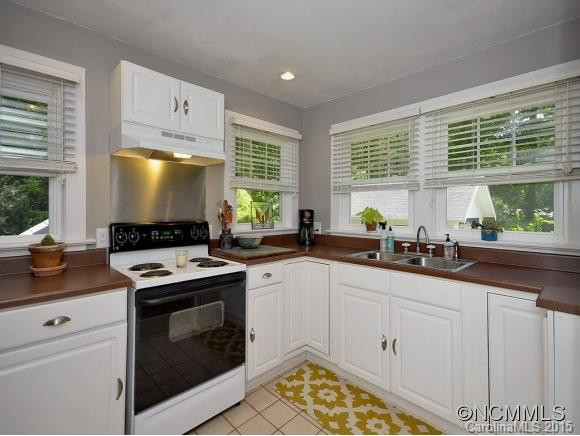1047 Hebron Road - Photo 7