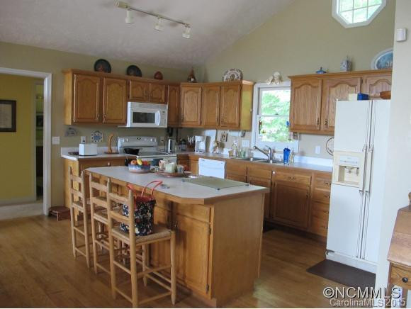198 Noland Downs Rd - Photo 2