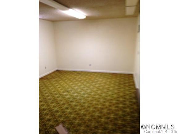 345 Oak Lane - Photo 15