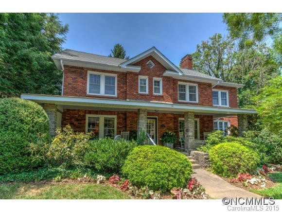 16 Colonial Place - Photo 2