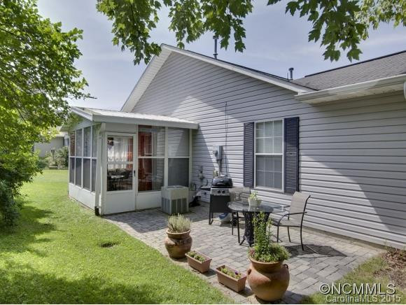 484 N. WOODFIELD COURT - Photo 2