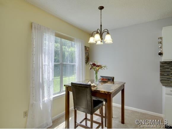 484 N. WOODFIELD COURT - Photo 4