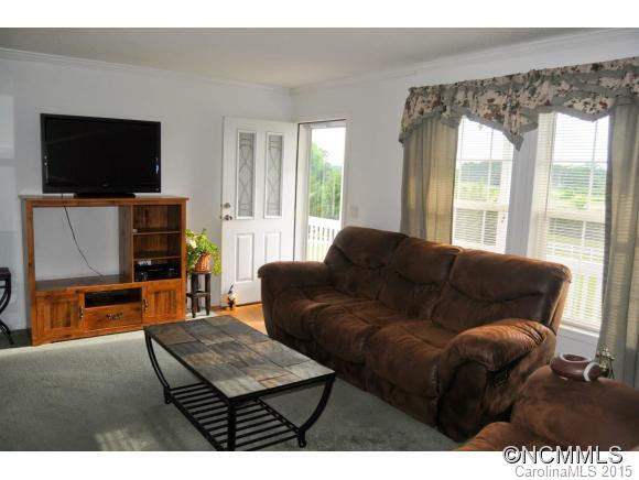 19 Riley Lane - Photo 3