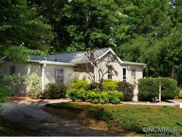 7 Ridgeway Drive