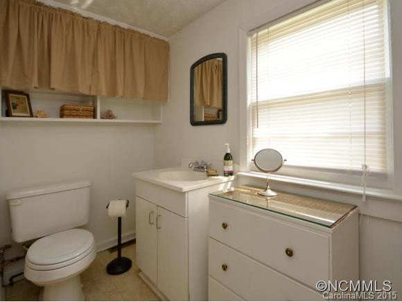 7 Ridgeway Drive - Photo 19