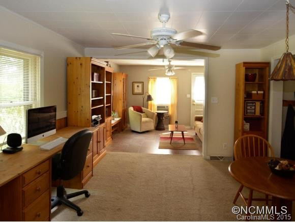 7 Ridgeway Drive - Photo 9