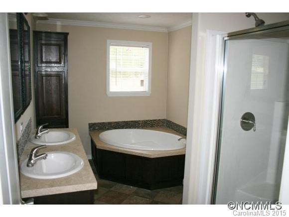 110 VIVIAN WAY - Photo 4